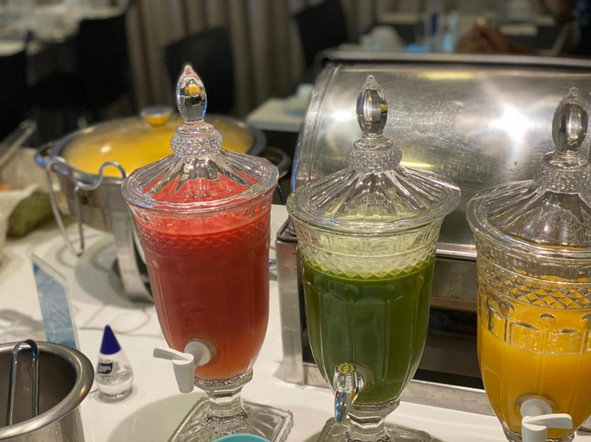 卡玛卡里广场酒店 Camaçari 外观 照片