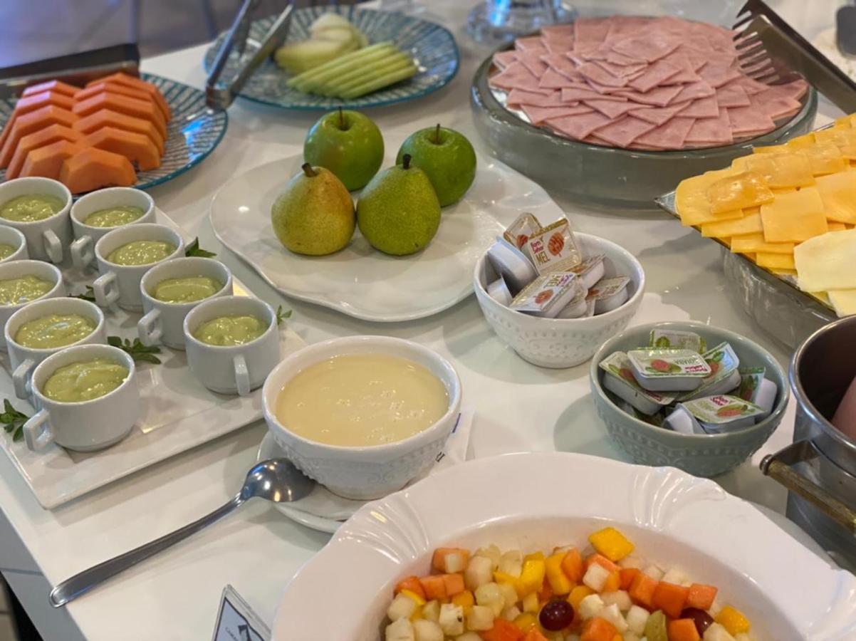 卡玛卡里广场酒店 Camaçari 外观 照片