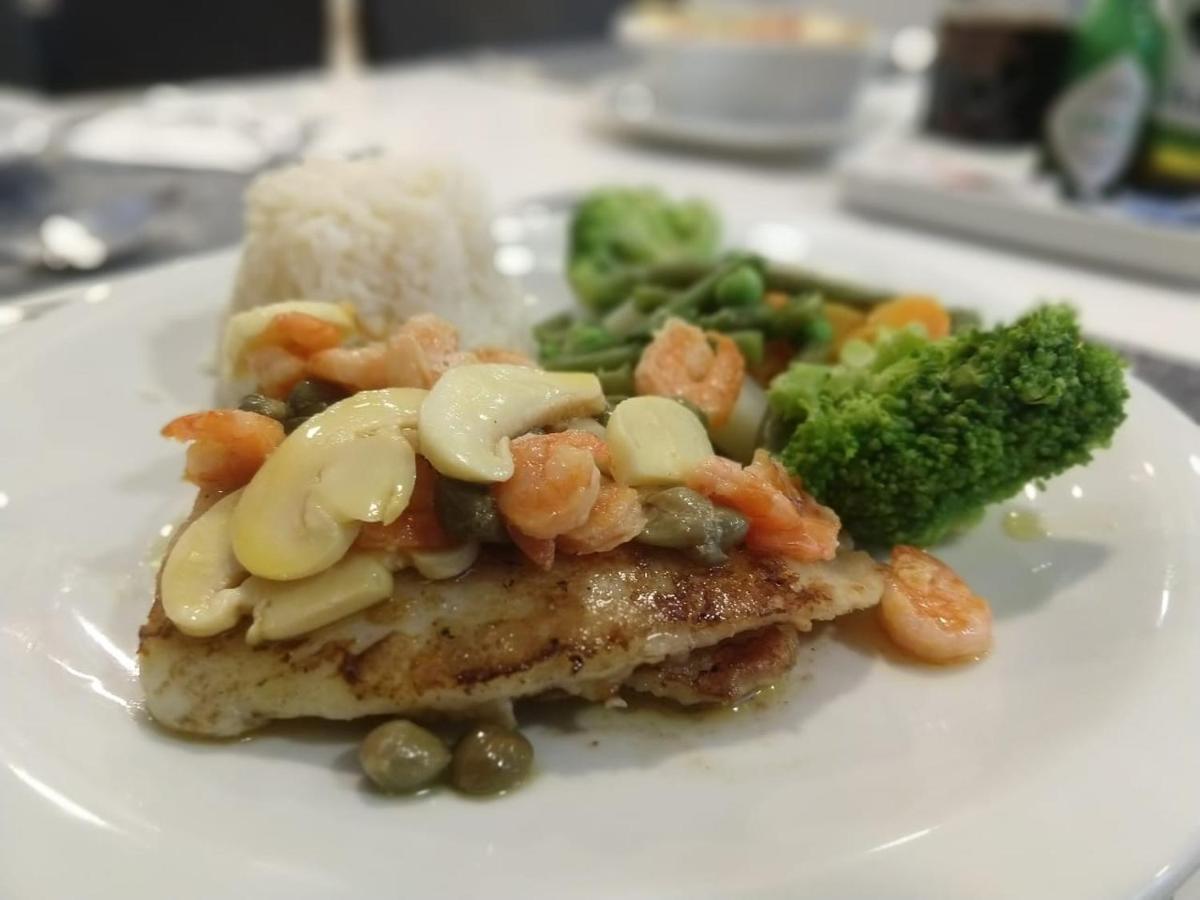 卡玛卡里广场酒店 Camaçari 外观 照片
